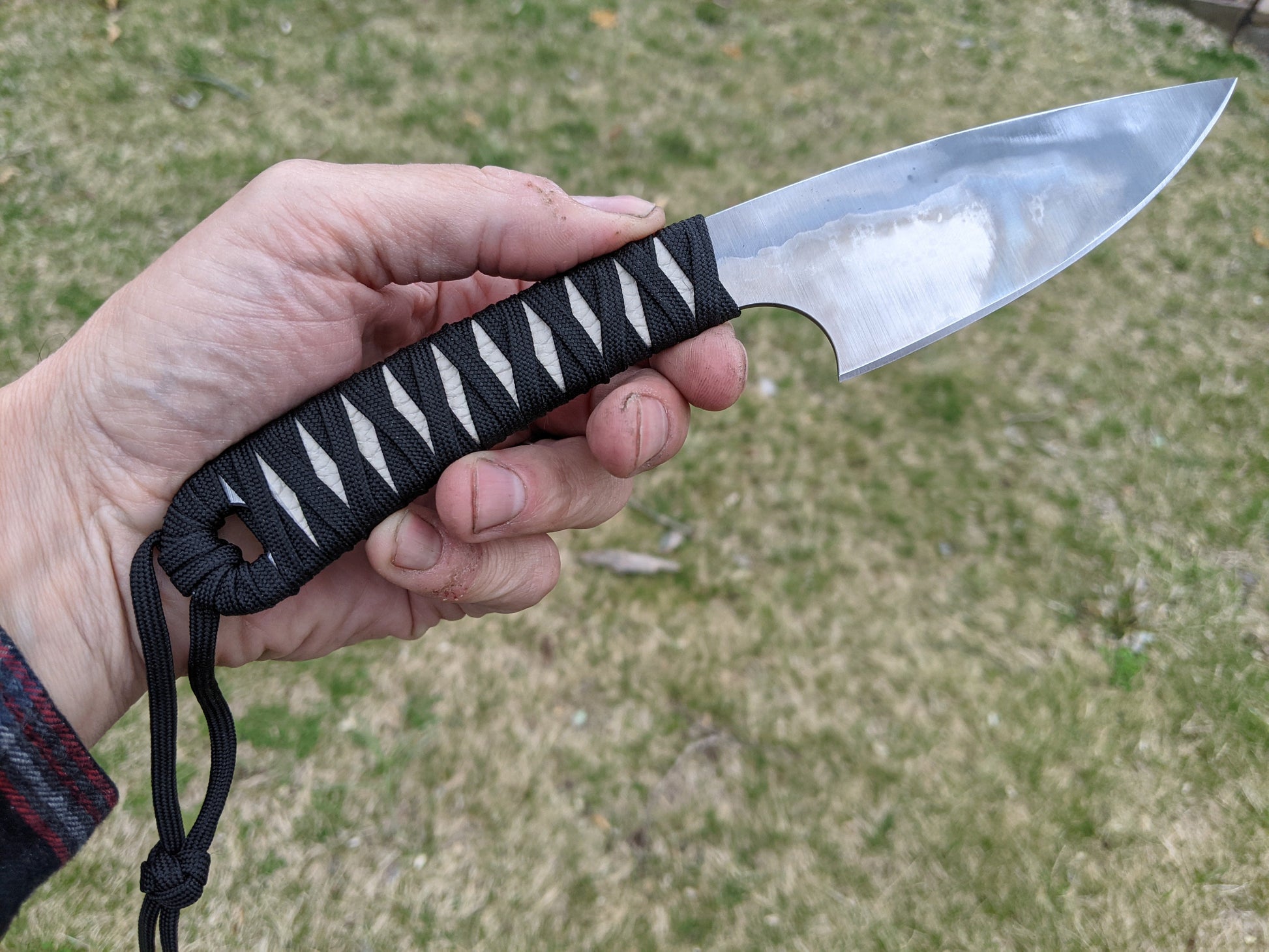 knife with Japanese style wrapped handle